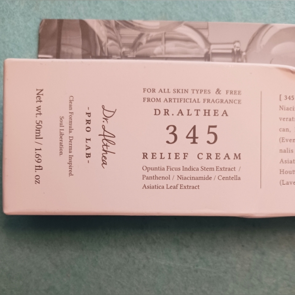 SKINCARE LOT: AOA  Spot Correcting Serum + Dr. Althea 345 Skin Cream  New - Picture 8 of 9